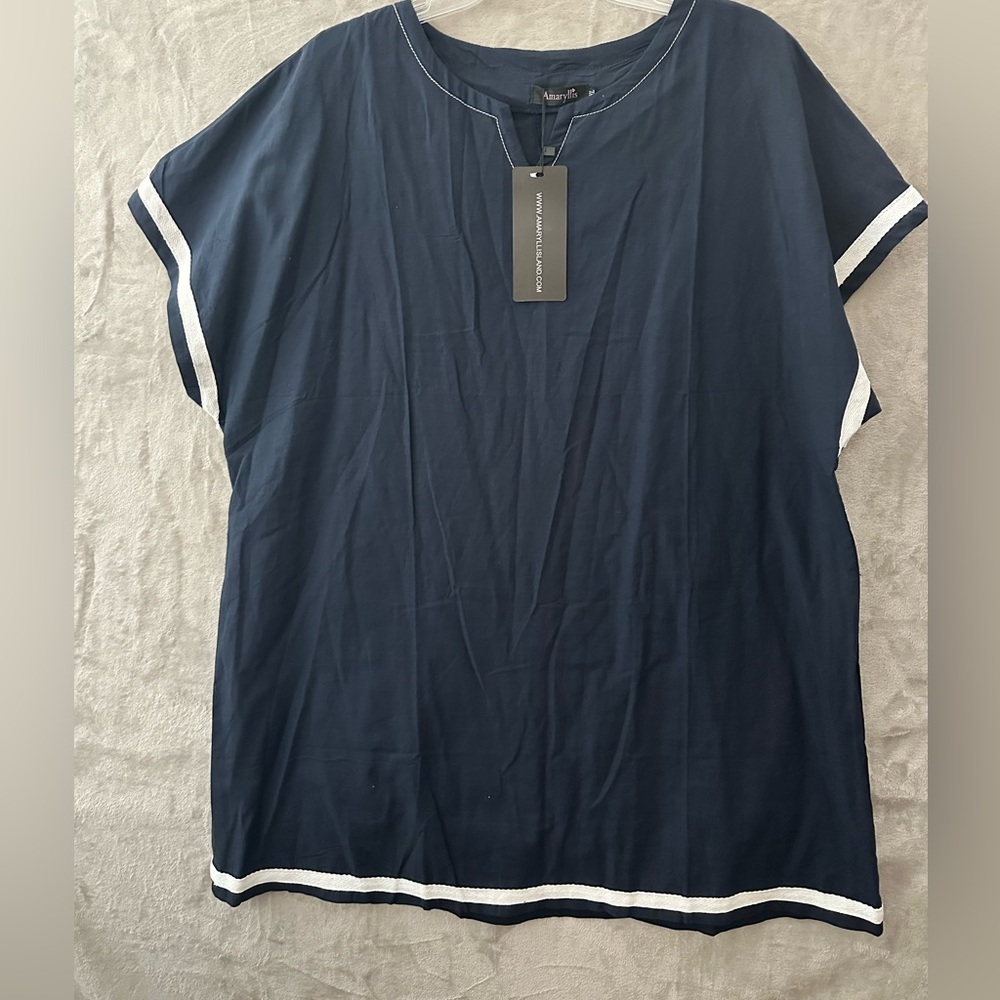 Amaryllis‎ Navy Blue Top with White Accents Size XXL